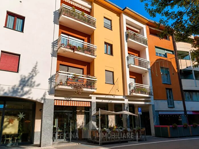 Appartamento con 6 locali in vendita in Via Vanoni, Morbegno