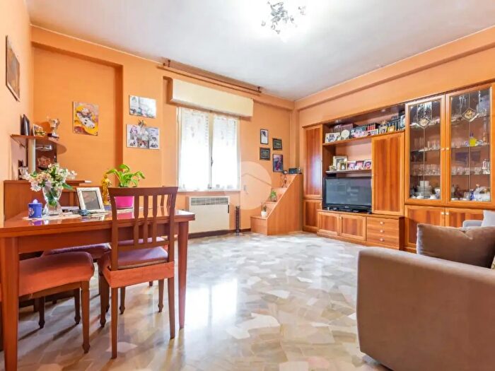 Appartamento quadrilocale in vendita in Via Virgilio, Trezzano Sul Naviglio