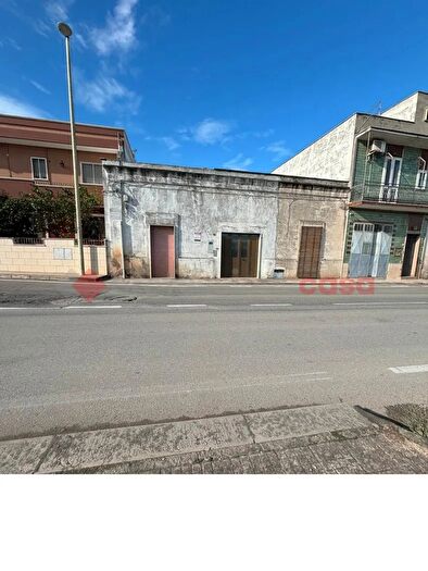 Casa quadrilocale in vendita in Via Mandorra, Manduria