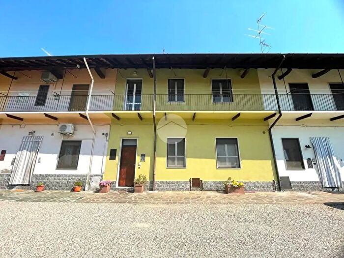 Casa quadrilocale in vendita in Via Repubblica, Boffalora Sopra Ticino