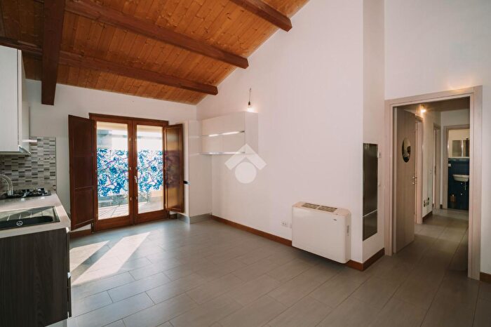 Appartamento trilocale in vendita in Vicolo delle Pietrare, Tarquinia