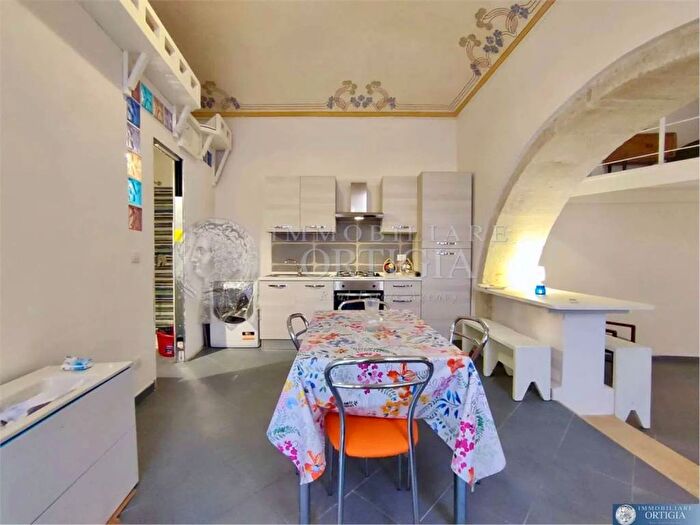 Appartamento trilocale in affitto in Largo Della Gancia No Number, Ortigia, Siracusa