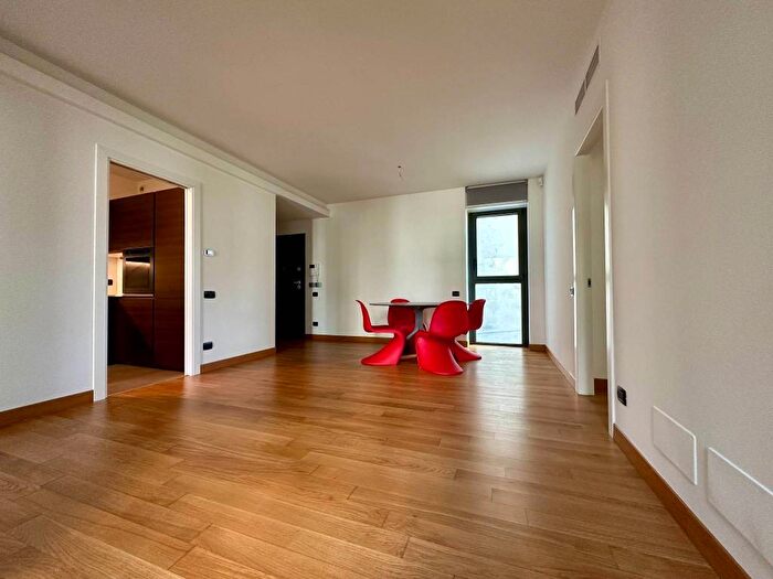 Appartamento trilocale in affitto in Via Marco Ulpio Traiano, Portello Parco Vittoria, Milano