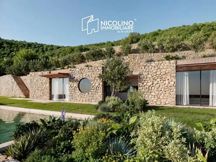 Casa trilocale in vendita in Via Cornice dei Due Golfi, Bordighera