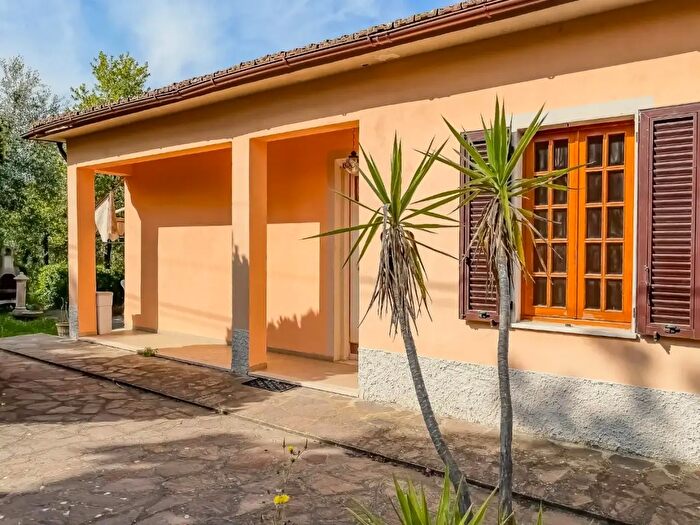 Casa quadrilocale in vendita in Montopoli In Val D'Arno