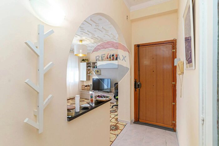 Appartamento trilocale in vendita in Via Alessandro Volta, Acireale