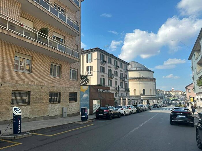 Appartamento trilocale in affitto in Via Villa della Regina, Gran Madre Crimea, Torino