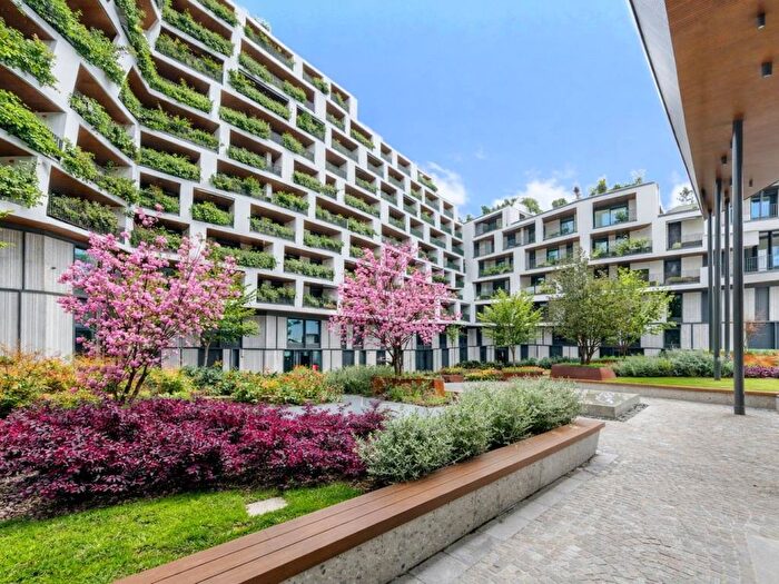 Appartamento trilocale in affitto in Via San Cristoforo, Piazza Napoli, Milano