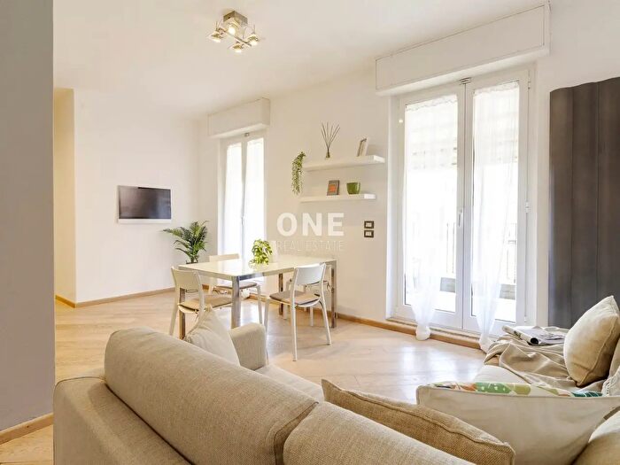 Appartamento bilocale in vendita in Via Poggibonsi, Milano