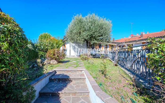 Casa con 6 locali in vendita in Via Irma Bandiera, Granarolo DellEmilia