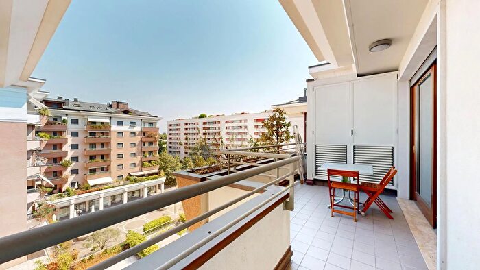 Appartamento trilocale in vendita in Via Mazzini, Cusano Milanino