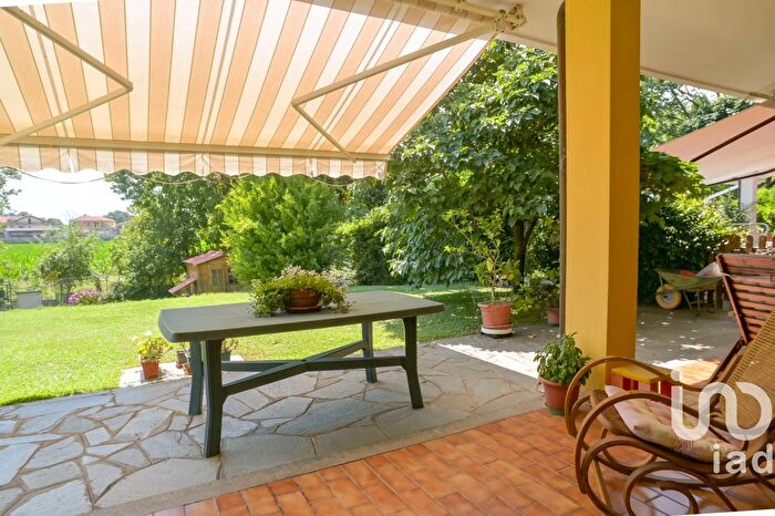 Casa con 5 locali in vendita in Strada Mollie Inferiore, San Carlo Canavese