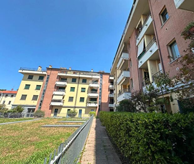 Appartamento trilocale in vendita in Via Fratelli Bandiera, Seregno