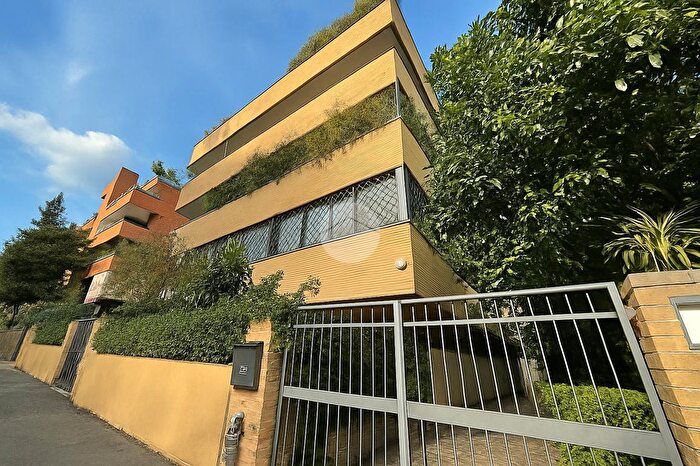 Appartamento bilocale in affitto in Via della Farnesina, Roma