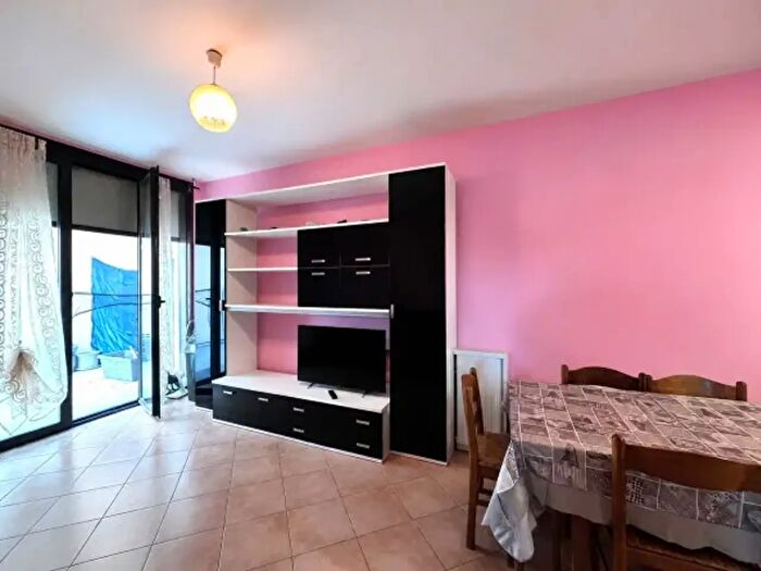 Appartamento trilocale in vendita in Via Don Angelo Calzolari, Parma