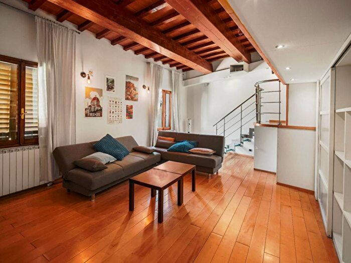 Appartamento trilocale in affitto in Via Romana, Santo Spirito, Firenze