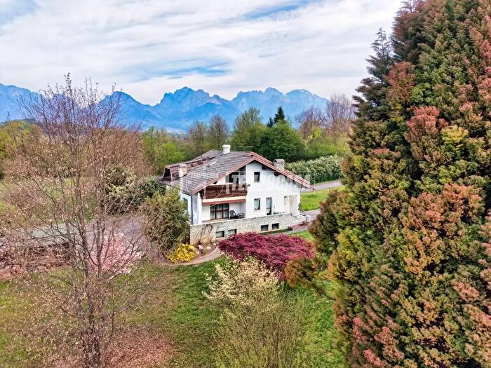 Casa con 6 locali in vendita in Via Salce, Belluno