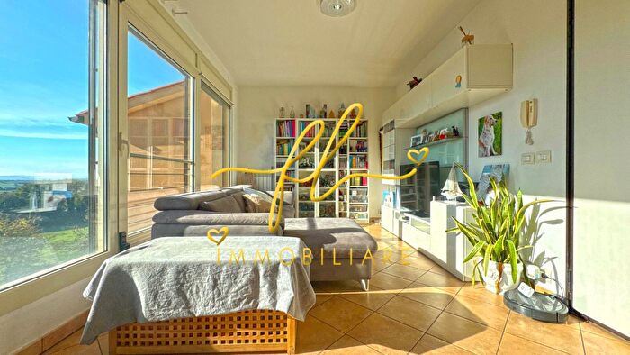 Appartamento con 5 locali in vendita in Casale Marittimo