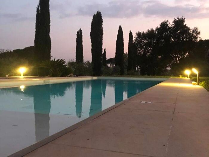 Casa con 6 locali in affitto in Via Charles Robert Darwin, Castel di Leva, Roma