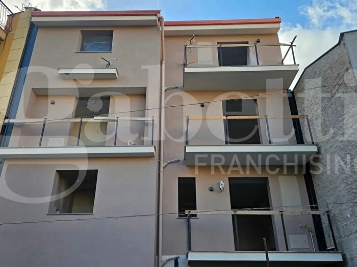 Appartamento trilocale in vendita in Via San Francesco dAssisi Snc, Bagheria