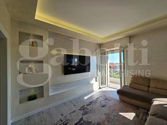 Appartamento quadrilocale in vendita in Via Nicola Pompizii, Mosciano Sant'Angelo