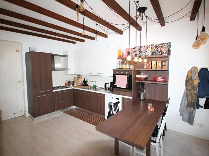 Casa trilocale in vendita in Via Palestro, Missaglia