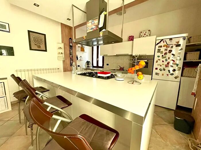 Appartamento trilocale in vendita in Via delle Vigne, Bodio Lomnago