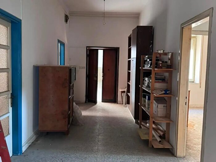 Appartamento con 8 locali in vendita in Aranci, Massa