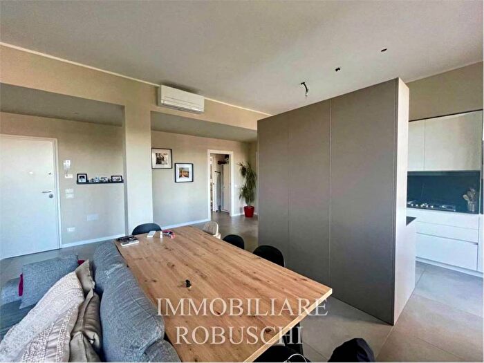 Appartamento con 5 locali in affitto in Campo di Marte, Firenze