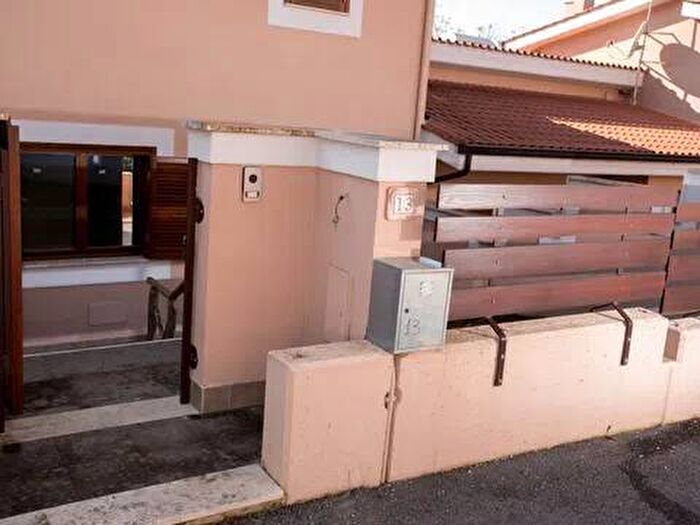 Appartamento quadrilocale in affitto in Via Rocchette, Forano