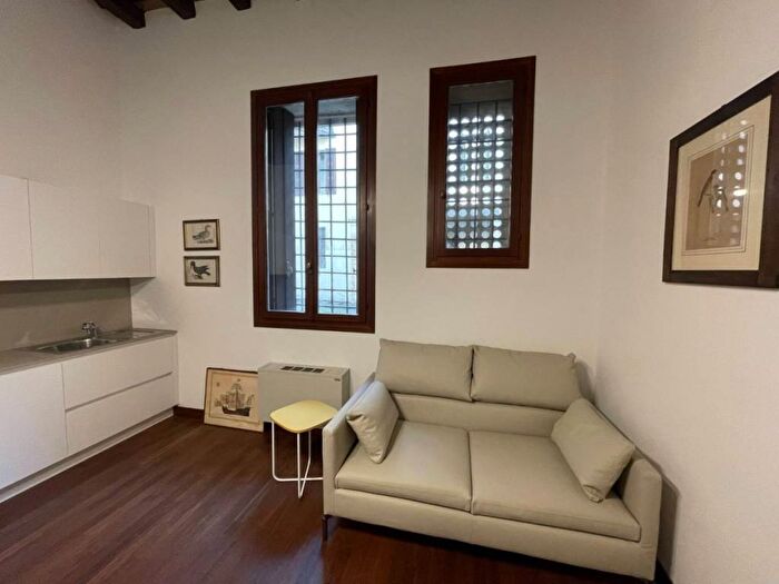 Appartamento trilocale in affitto in Contra Riale, Centro Storico, Vicenza