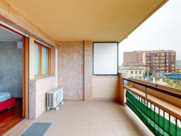 Appartamento monolocale in affitto in Viale Carlo Espinasse, Certosa, Milano
