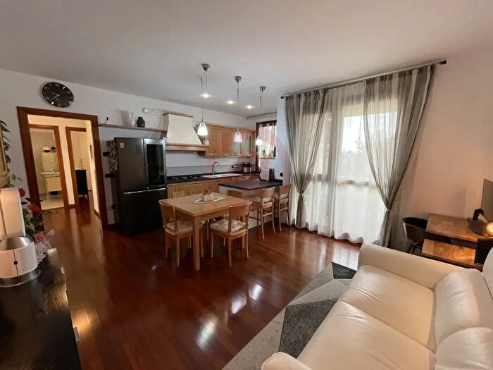 Appartamento trilocale in vendita in Via Soranza, Castelfranco Veneto