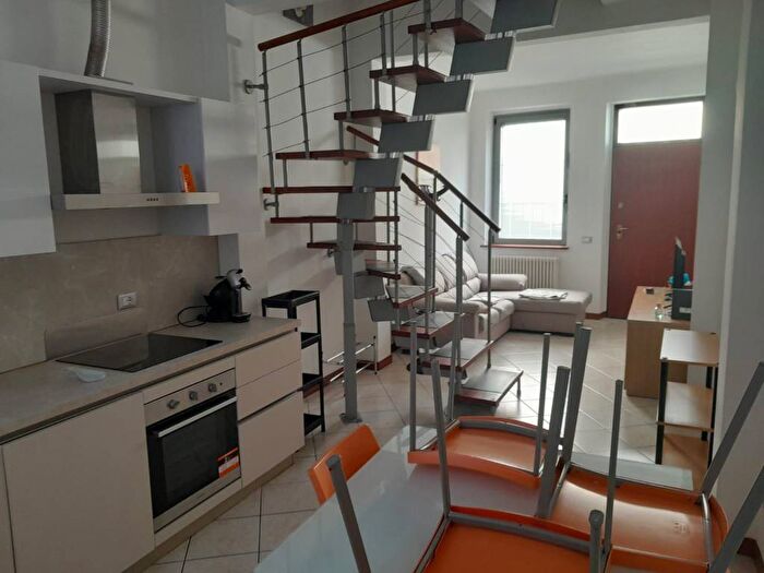 Casa quadrilocale in affitto in Via Vescovado, Centro Storico, Piacenza