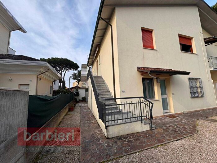 Appartamento bilocale in affitto in Via Cilea, Mare, Cervia