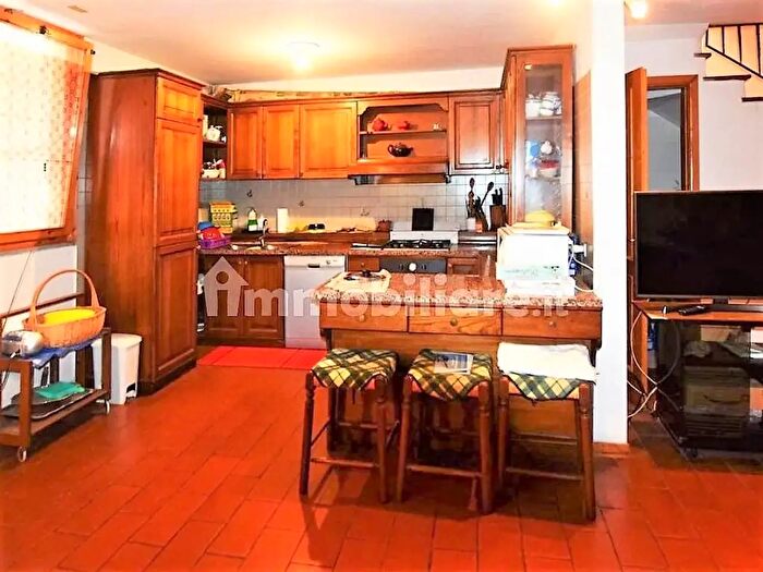 Casa con 7 locali in vendita in Bagno A Ripoli