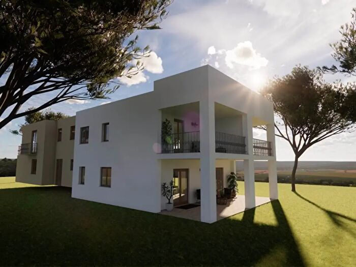 Casa con 5 locali in vendita in Calasetta