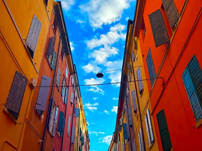 Appartamento trilocale in affitto in Via delle Rose, Centro Storico, Modena