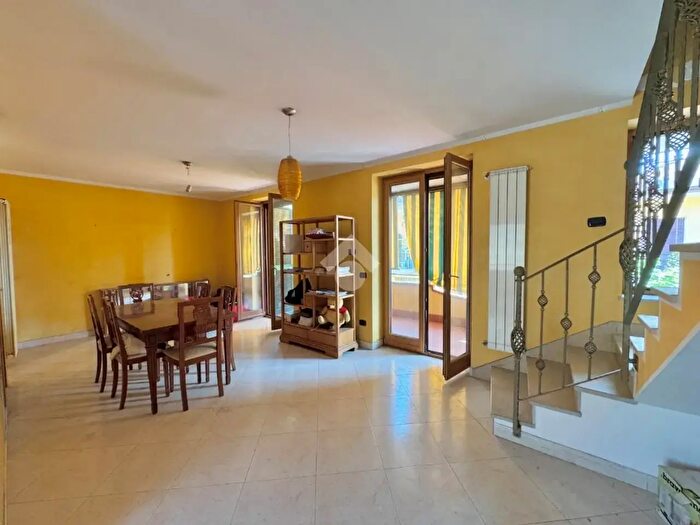 Appartamento trilocale in vendita in Via Gioacchino Rossini, Orta Di Atella