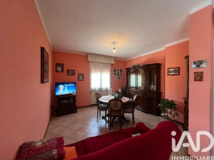 Appartamento trilocale in vendita in Via Pietro Mascagni, Finale Emilia