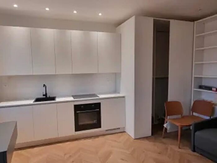 Appartamento monolocale in affitto in Via Filippo Cossa, Pavia