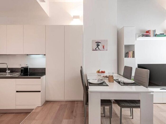 Appartamento bilocale in affitto in Via Giulianova, Lanza, Milano