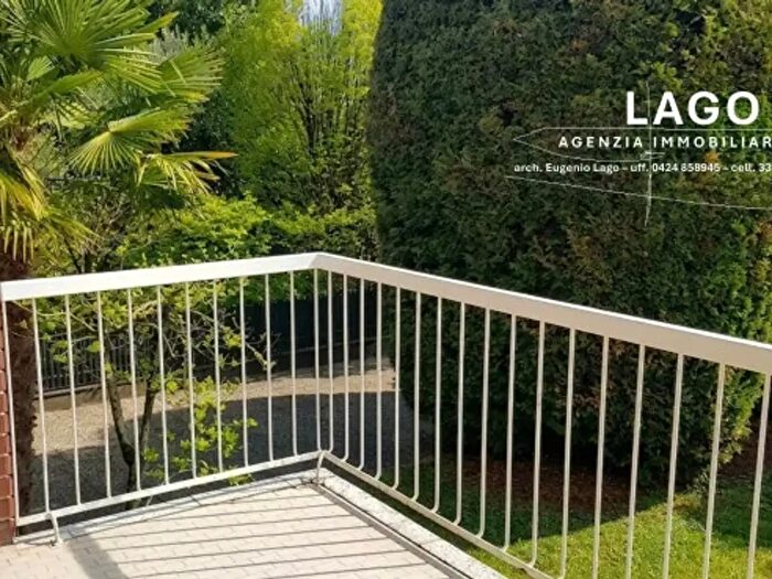 Casa con 5 locali in vendita in Bassano Del Grappa