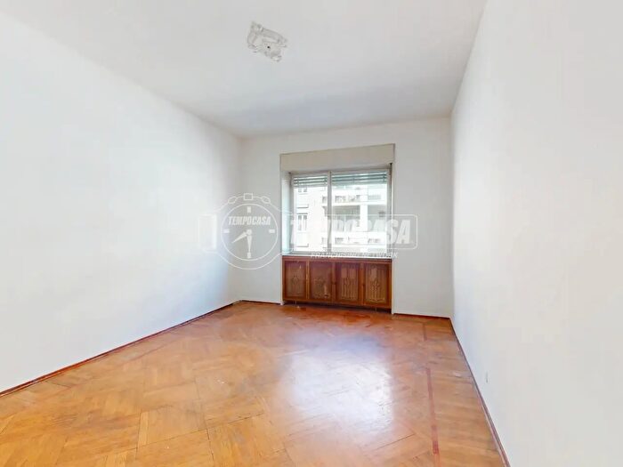 Appartamento trilocale in vendita in Via Boston, Torino