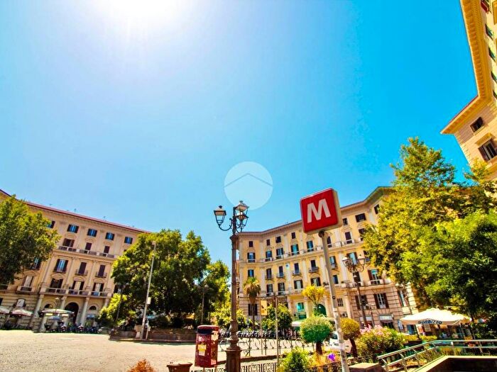 Appartamento monolocale in affitto in Via Alessandro Scarlatti, Vomero, Napoli
