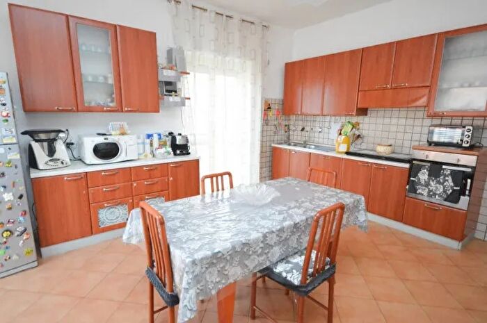 Appartamento quadrilocale in vendita in CoriglianoRossano Via Sardegna, CoriglianoRossano