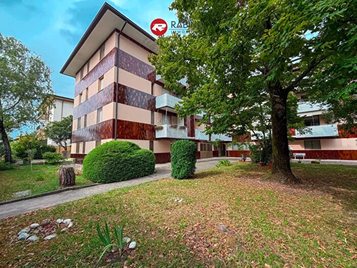 Appartamento quadrilocale in vendita in Via Buttrio N, Udine