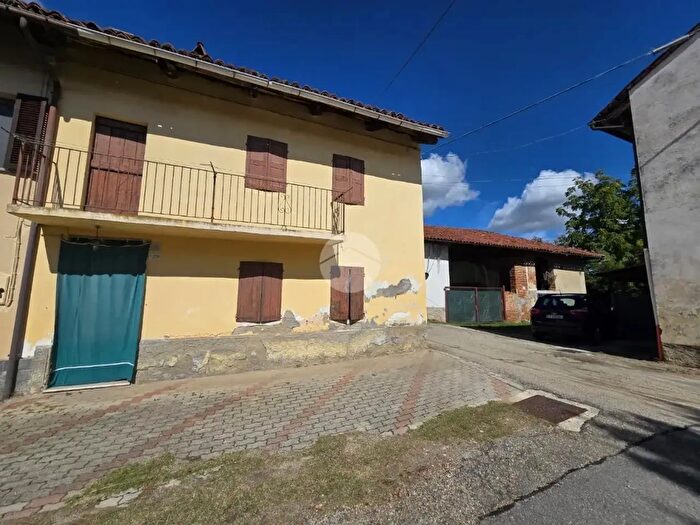 Casa quadrilocale in vendita in Collina San Grato, Ferrere