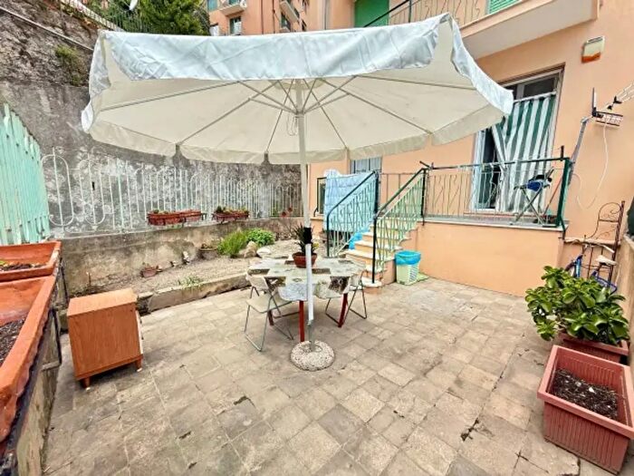 Appartamento trilocale in vendita in Salita S Rocco Geno, Genova