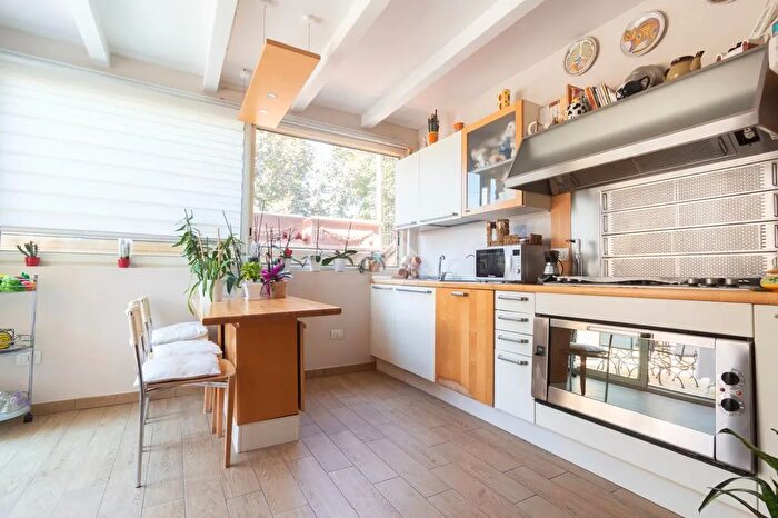 Appartamento quadrilocale in vendita in Via Bari, Conversano